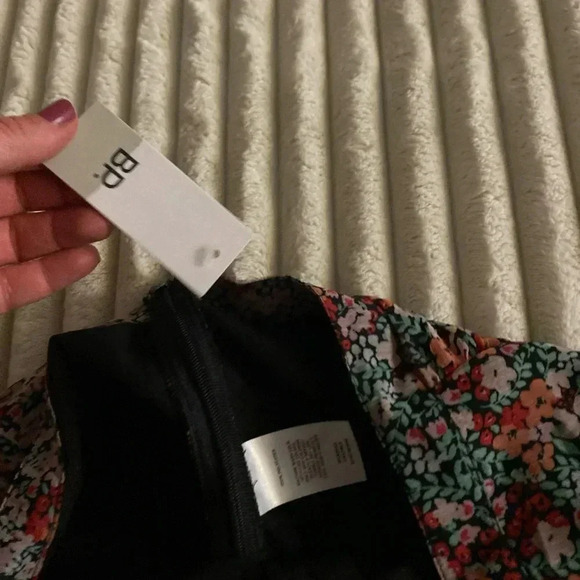 NWT Size Medium BP Floral Skirt Ruched and Layered - Picture 4 of 8